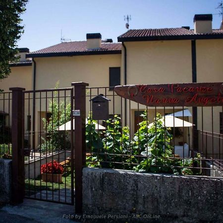 Casa Vacanze Nonna Angela Норча Екстериор снимка