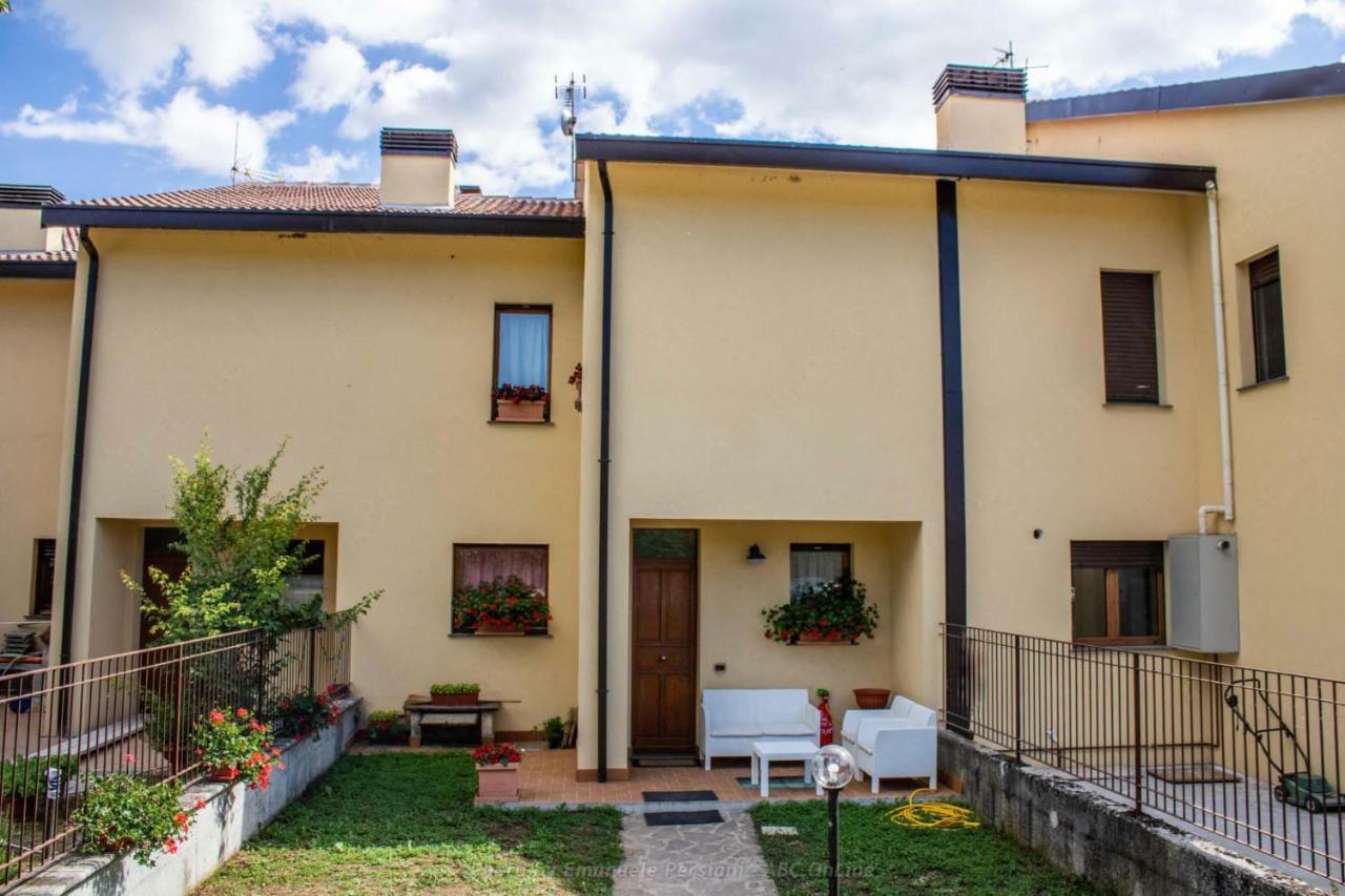 Casa Vacanze Nonna Angela Норча Екстериор снимка