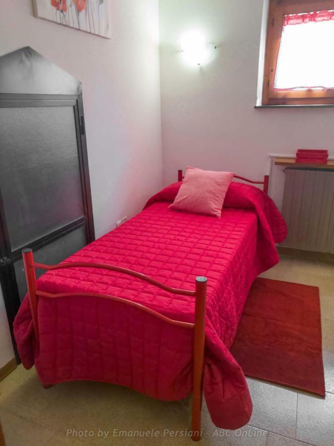 Casa Vacanze Nonna Angela Норча Екстериор снимка