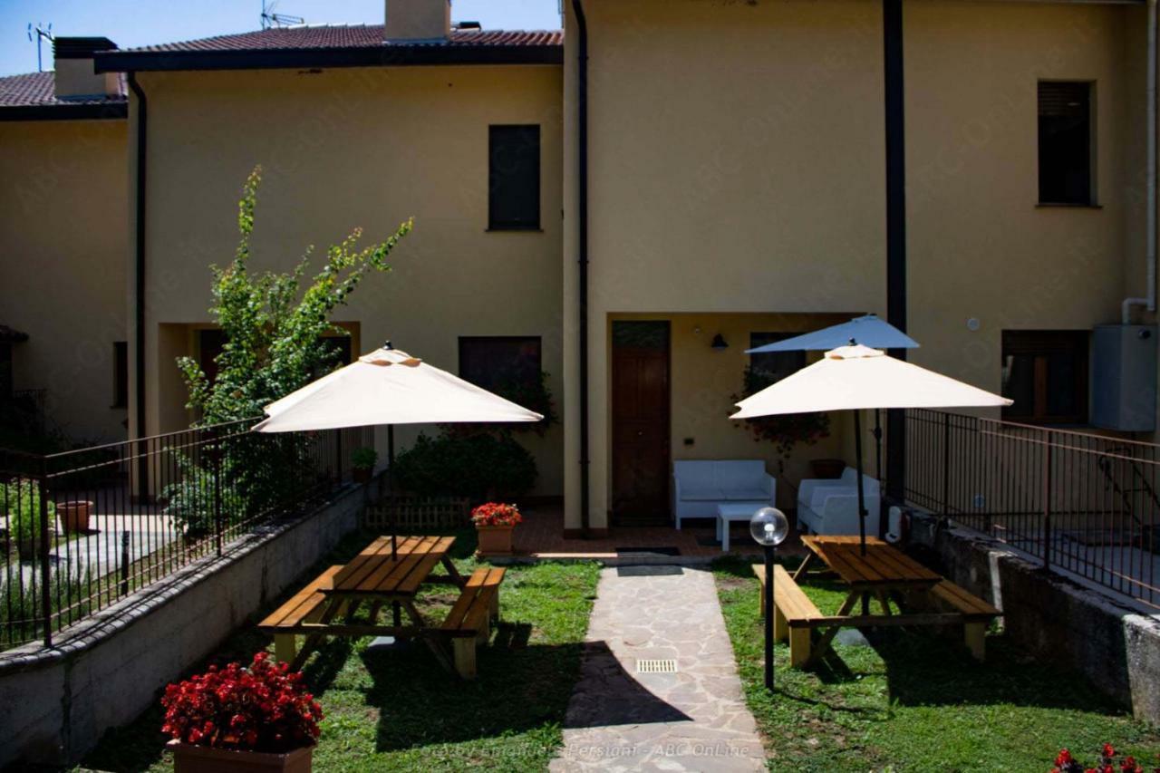 Casa Vacanze Nonna Angela Норча Екстериор снимка